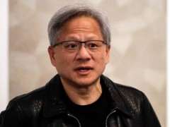 英伟达CEO黄仁勋月内减持百万股，身价仍居全球富豪榜第九