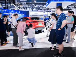 WAIC探展：中国移动AI新飞跃，从指令响应迈向深度懂你时代