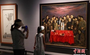 西宁青海美术馆：民众沉浸艺术盛宴，共赏名家馆藏作品