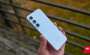 三星Galaxy S25 FE：电池容量略降，快充升级，主打轻薄新体验