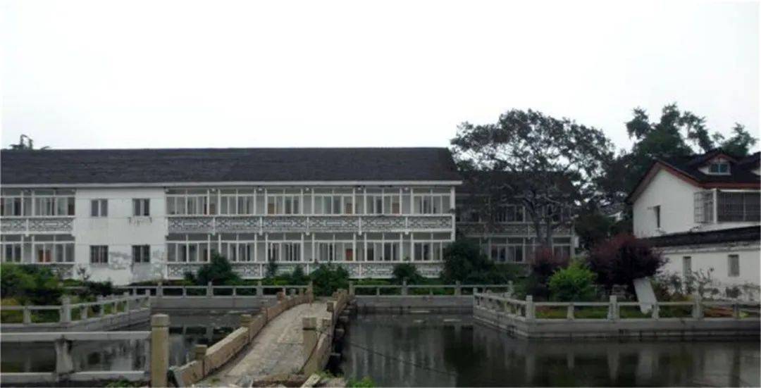 现在100医院的住院部
