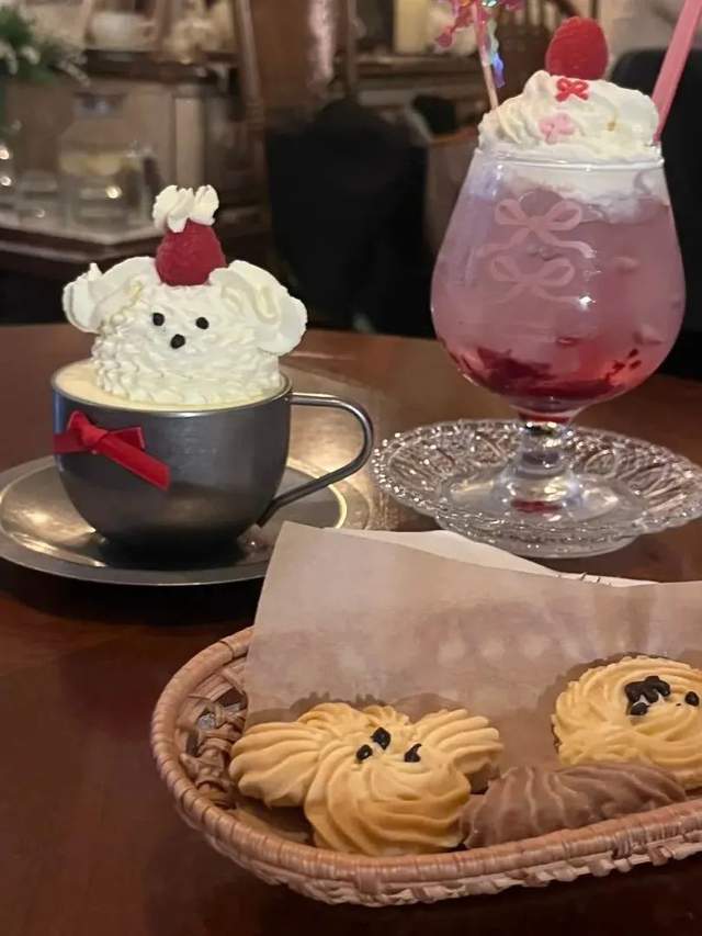 咖啡厅甜品摆阵