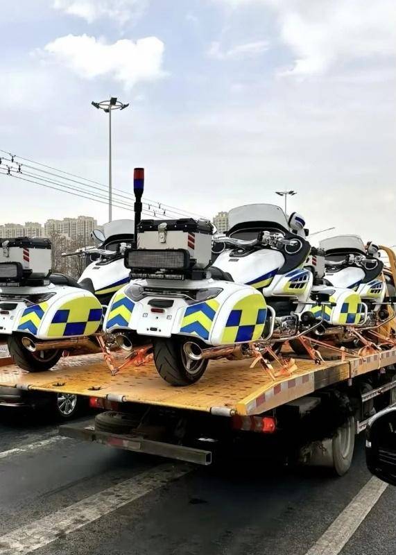 长城灵魂摩托警用涂装