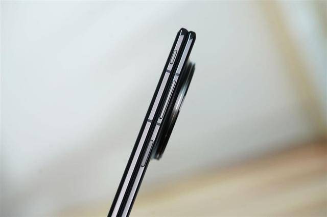vivo X Fold5细节