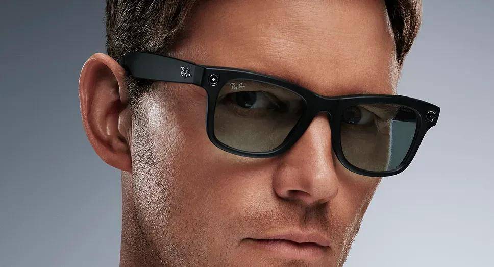 Ray-Ban me<i></i>ta AI眼镜