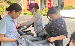 郑州小学“循环校服”走红，节约环保理念深入童心获赞