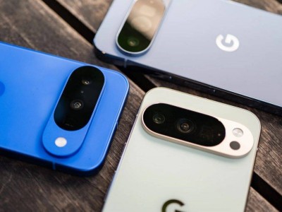 Google Pixel 10实测：AI功能多样，但“AI手机”之名尚待商榷