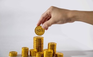 重庆百货主业下滑，净利润反增：靠投资马上消费与炒股逆袭？