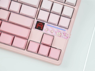 狼蛛F87Pro V2键盘评测：潮玩点阵互动有趣，Disco灯效打造个性桌面