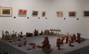 彭水“润物无声”展：300余件师生作品共绘苗乡艺术新画卷