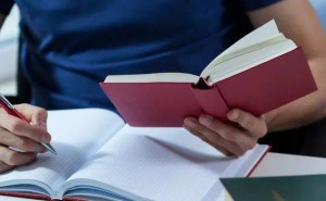 ​教师如何让学生心悦诚服？从专业素养到人格魅力，威信树立有秘诀！​