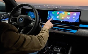 宝马高管：苹果CarPlay Ultra不够惊艳，iDrive系统功能更胜一筹