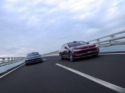 新款享界S9动态评测：智能升级与贴心设计，豪华轿车市场新势力来袭