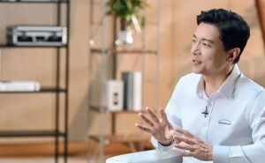 对话李彦宏:跳出搜索“壳”,探索AI驱动下的技术革新与未来蓝图