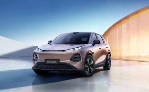 7.99万起售！长安启源全新Q05来势汹汹，能否打破元UP“独孤求败”局面？