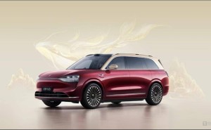 问界M9:以技术创新破局,引领中国豪华车市场新变革