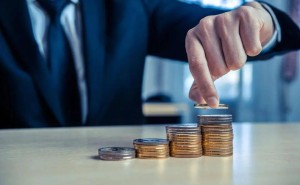 内蒙古百亿港股上市背后：山东富豪7亿溢价买回，浙江富豪先赚离场