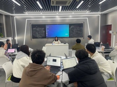 西译讯飞智译工坊夺冠！以代码与创新，在教育浪潮中扬帆启航