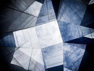 阿里“舍利”谋增长：AI与大消费双轮驱动