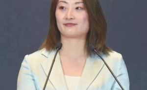宗馥莉卸任娃哈哈董事长 许思敏接任后经销商大会表稳健增长决心