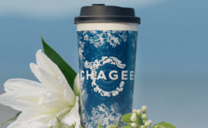 外卖大战“旁观者”霸王茶姬三季报遇冷 境外业务亮眼将推新菜单谋突围