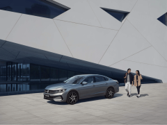 迈腾2026款上市！17.99万起售，AI座舱搭配高速NOA开启智慧出行