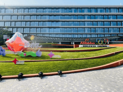 500亿豪掷淘宝闪购,阿里净利下滑,即时零售是机遇还是负担?