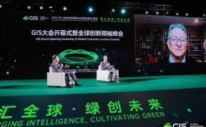 AI“向善”引热议:辛顿陈宁共话成本降低与推理芯片新趋势