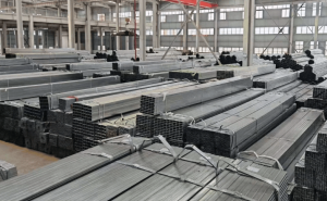 互联网赋能钢材市场:从传统重工业到高效可持续的转型之路