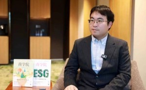 尹晖谈AI时代:人机协同互补,传统产业与人才培养迎新机遇