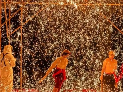 不追热点追传统!这3位用热爱让文化瑰宝“活”成年轻人心中的顶流