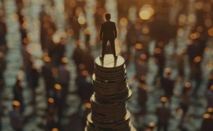 陕西首富严建亚:4.5亿入股三人行,资本版图再扩容