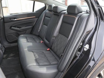 二手车市场:紧凑型SUV与中型轿车“双雄争霸”,消费逻辑深度剖析