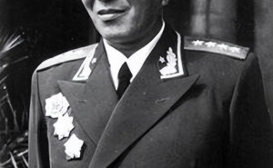 罗瑞卿大将的牵挂:托张爱萍探望罗布泊儿子,父子情深令人动容