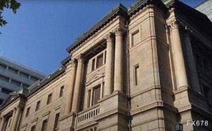 马斯克成史上首个身家超6000亿美元富豪 持SpaceX42%股权或冲击万亿