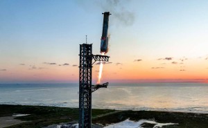 福布斯：SpaceX拟上市助推 马斯克身家飙升至6770亿美元