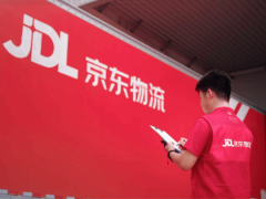 嘉立创助力京东物流：以高效电子供应链，开启智能硬件全球创新之路