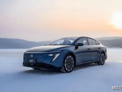 东风日产N7：精准锚定家庭需求，销量口碑双突破引领合资破局