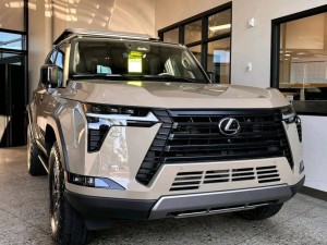 新款雷克薩斯GX登場,以硬派之姿詮釋現代豪華越野新境界