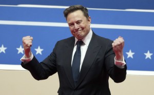 马斯克财富再创新高,自动驾驶与AI或成特斯拉新增长引擎