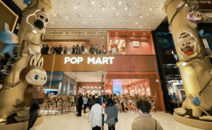 逆势扩张显实力，潮玩电子运动品牌商场大店引领消费新潮流