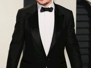 AI时代“全民高收入无需储蓄”是乌托邦？技术与社会挑战并存待解