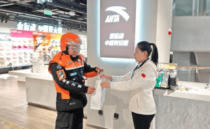 京东七鲜石家庄首店引抢购;拼多多锚定中国供应链;多品牌出海与行业新动态