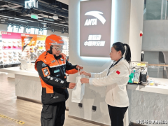 京东七鲜石家庄首店引抢购；拼多多锚定中国供应链；多品牌出海与行业新动态