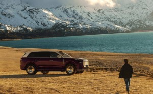 岚图汽车L3级自动驾驶实测进展显著，全球首个智能架构赋能泰山新车型