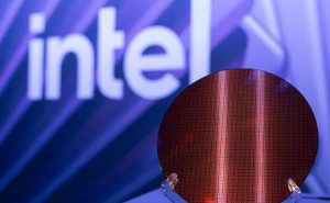 华人掌舵显实力:英特尔或凭14A工艺翻身,获多家巨头订单引关注