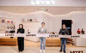 LOVOT上海ifc商场店启幕，以温暖科技解锁高端陪伴新体验