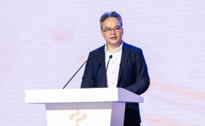 光明乳业大本营“失守” 业绩三连滑坡 董事长薪酬却逆势翻番