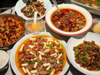 从后厨到全网：川厨以匠心辣味破圈，书写互联网时代美食新传奇