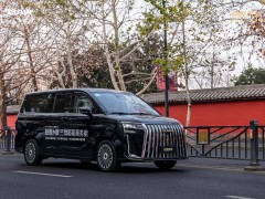 12.98万起售的锐胜M8：大空间高配置，家庭商用皆宜的MPV新选择